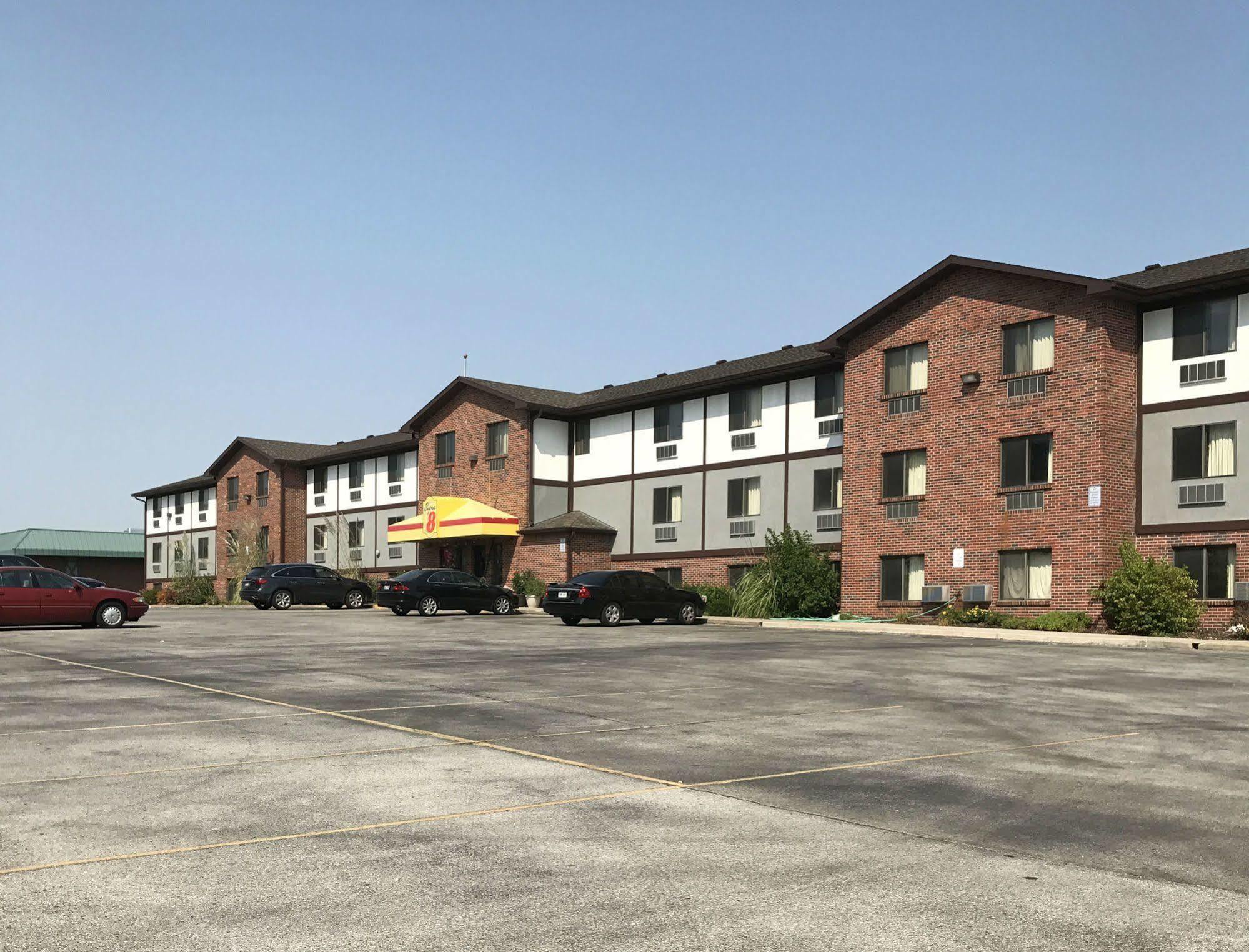 Мотель Super 8 By Wyndham Omaha/West Dodge Экстерьер фото